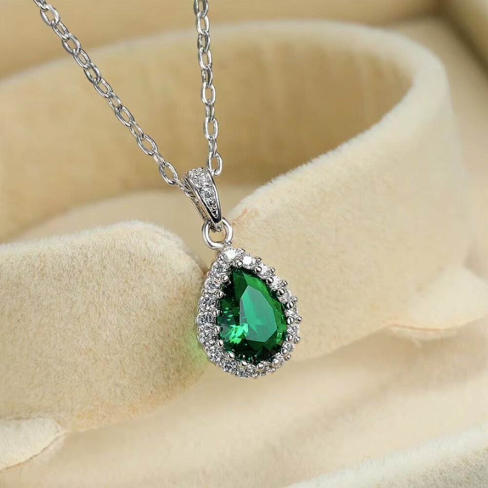 NEW 14k White Gold Emerald Diamond Necklace Tear Drop Pear Cut Pendant